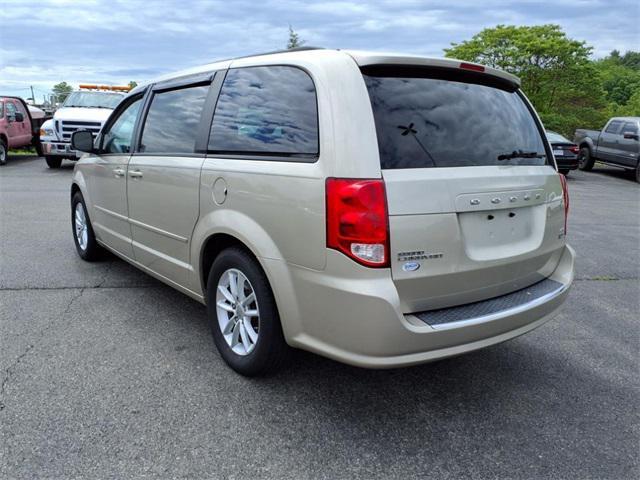 Photo of 2014 Cashmere/Sandstone Pearlcoat Dodge Grand Caravan