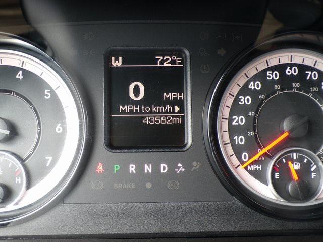 Photo of 2017 Bright White Clearcoat RAM 1500