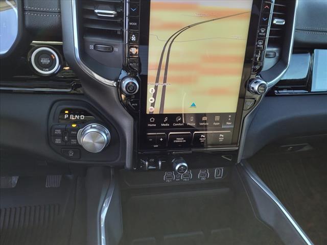Photo of 2025 Diamond Black Crystal Pearlcoat RAM 1500