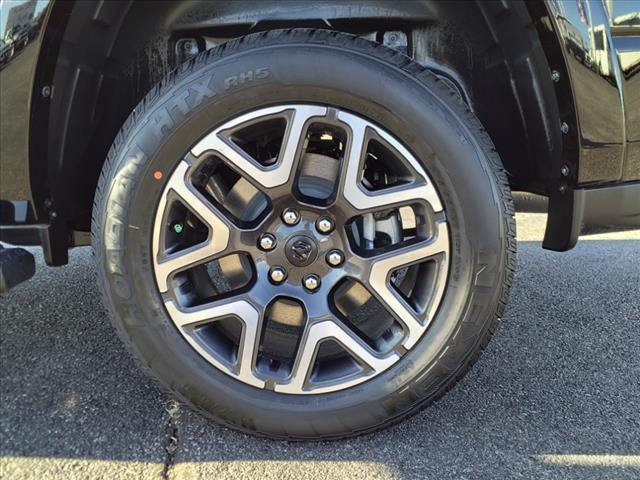 Photo of 2025 Diamond Black Crystal Pearlcoat RAM 1500
