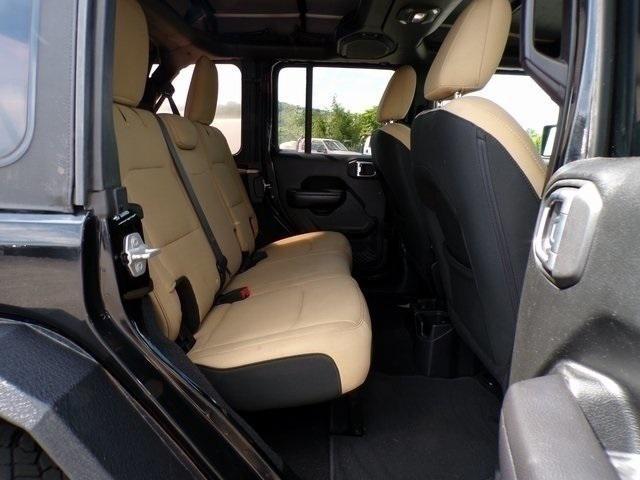 Photo of 2018 Black Clearcoat Jeep Wrangler Unlimited