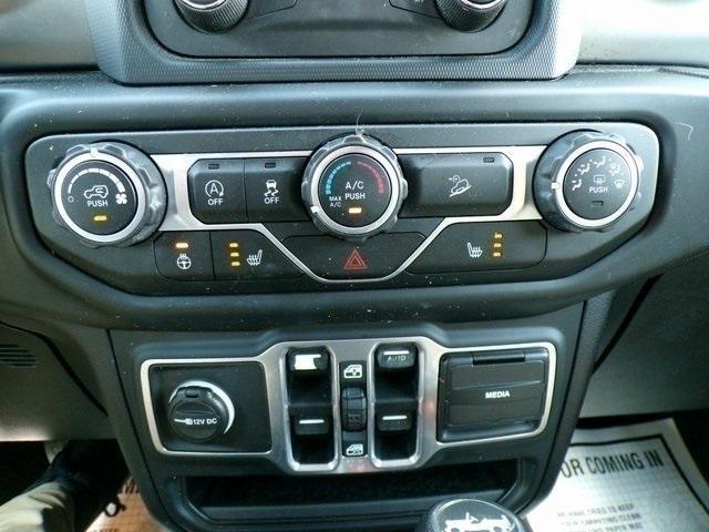 Photo of 2018 Black Clearcoat Jeep Wrangler Unlimited