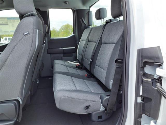 Photo of 2025 Oxford White Ford F-350