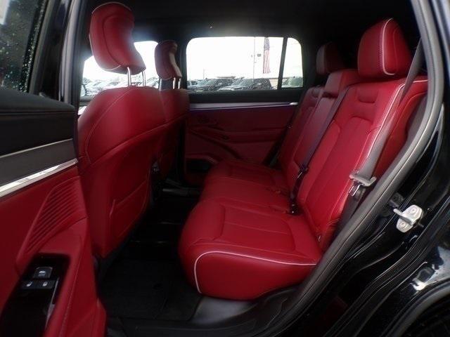 Photo of 2025 Diamond Black Crystal Pearlcoat Jeep Wagoneer S