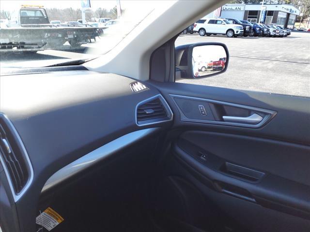 Photo of 2024 Atlas Blue Metallic Ford Edge