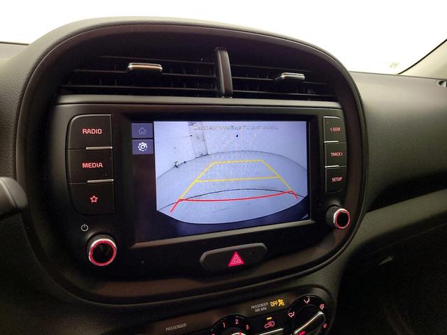 Photo of 2022 White Kia Soul