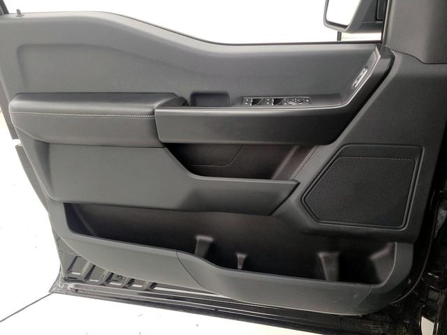 Photo of 2022 Black Ford F-150