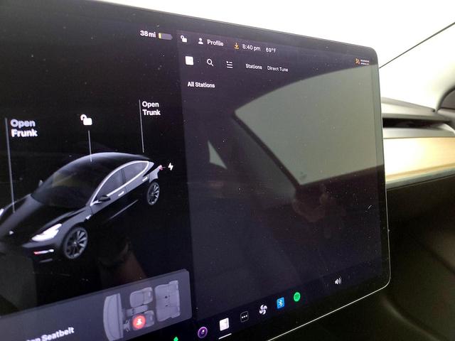 Photo of 2018 Black Tesla Model 3