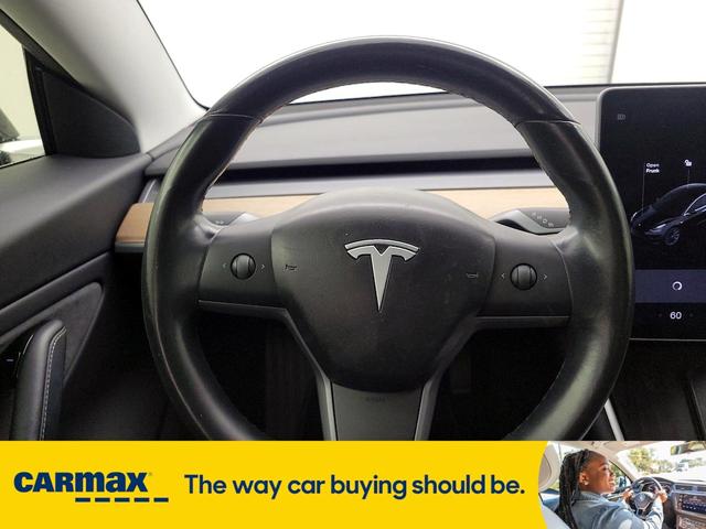 Photo of 2018 Black Tesla Model 3