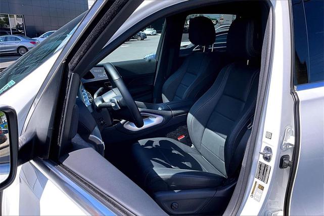 Photo of 2025 White Mercedes-Benz GLE 350