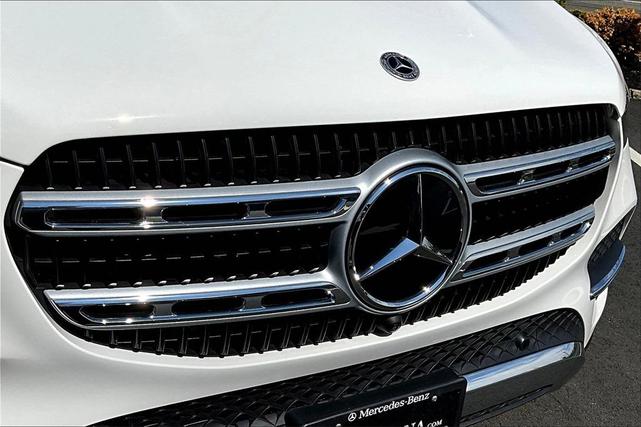 Photo of 2025 White Mercedes-Benz GLE 350