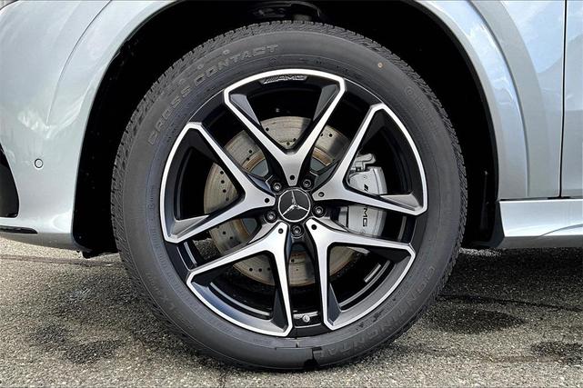 Photo of 2025 Silver Metallic Mercedes-Benz AMG GLE 53