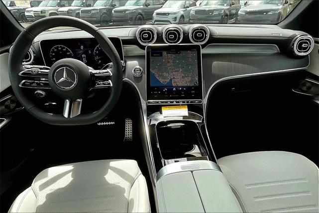 Photo of 2025 Polar White Mercedes-Benz GLC 300
