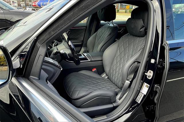 Photo of 2025 Black Mercedes-Benz S-Class