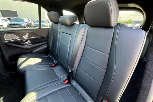 Photo of 2022 Black Mercedes-Benz GLE 350