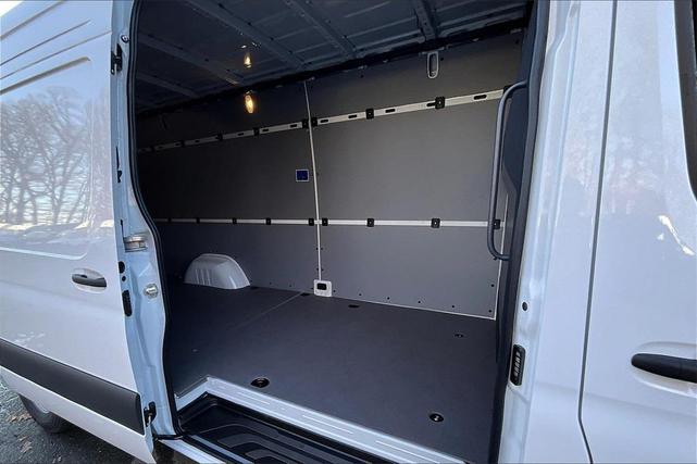 Photo of 2025  Mercedes-Benz Sprinter 2500