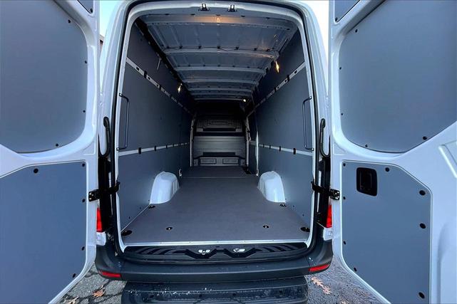 Photo of 2025  Mercedes-Benz Sprinter 2500