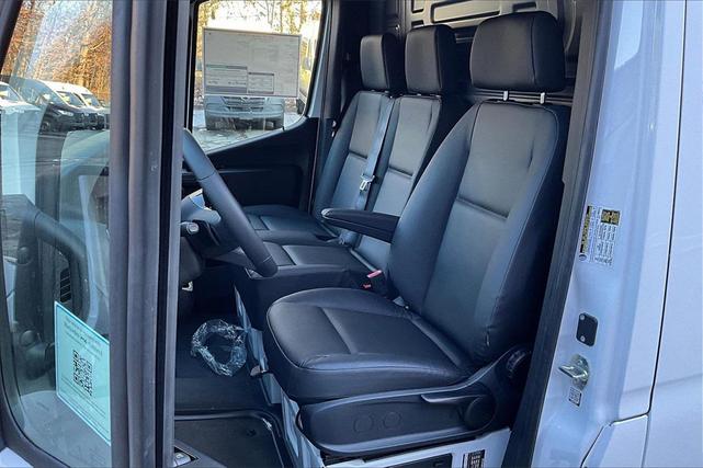 Photo of 2025  Mercedes-Benz Sprinter 2500