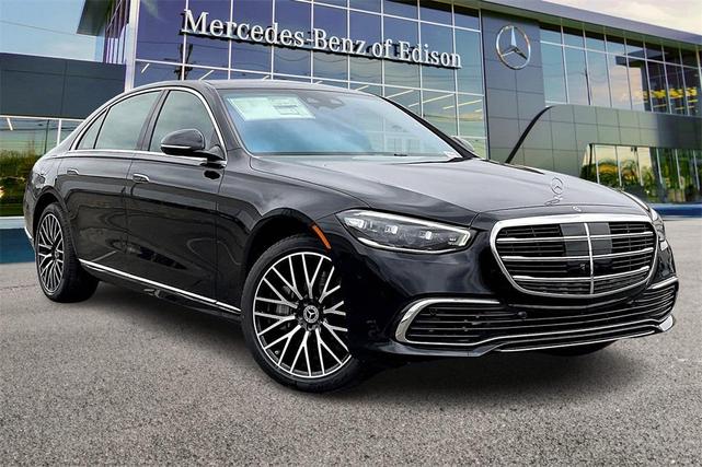 Photo of 2025 Black Mercedes-Benz S-Class
