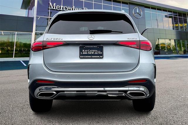 Photo of 2025 Silver Metallic Mercedes-Benz GLC 350e