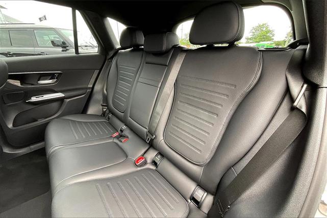 Photo of 2025 Silver Metallic Mercedes-Benz GLC 350e
