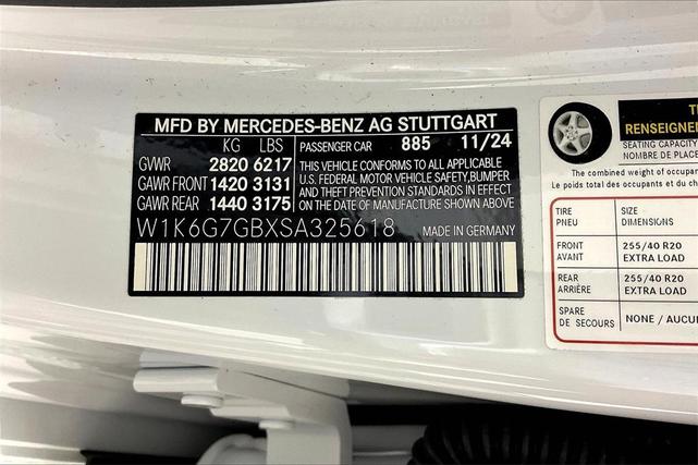 Photo of 2025 MANUFAKTUR Moonlight White Metallic Mercedes-Benz S-Class