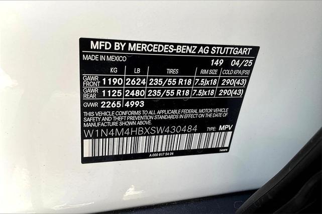 Photo of 2025 Polar White Mercedes-Benz GLB 250