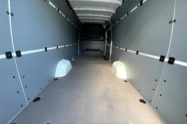 Photo of 2025 Arctic White Mercedes-Benz Sprinter 2500