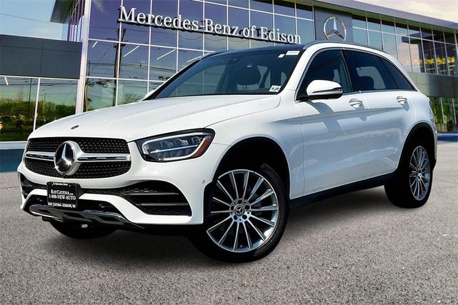 Photo of 2021 Polar White Mercedes-Benz GLC 300