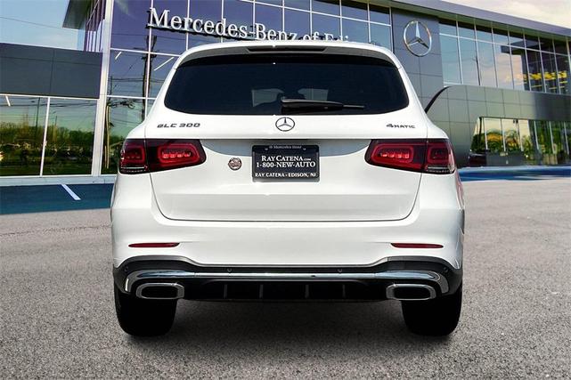 Photo of 2021 Polar White Mercedes-Benz GLC 300