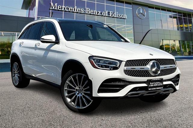 Photo of 2021 Polar White Mercedes-Benz GLC 300