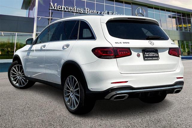 Photo of 2021 Polar White Mercedes-Benz GLC 300