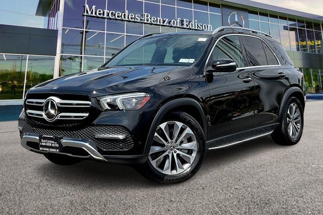 Photo of 2022 Black Mercedes-Benz GLE 350