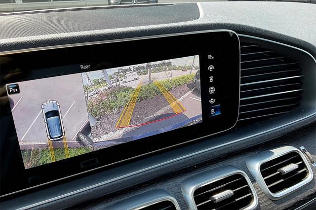 Photo of 2022 Black Mercedes-Benz GLE 350