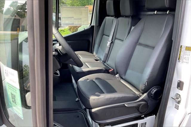 Photo of 2025 Mercedes-Benz Sprinter 2500