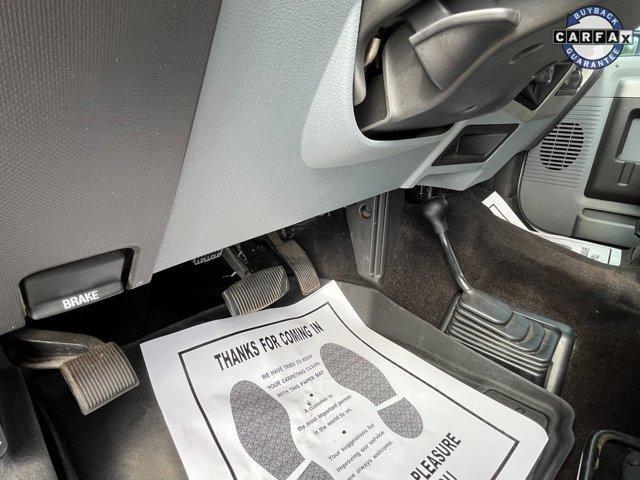 Photo of 2013 Oxford White Ford F-250