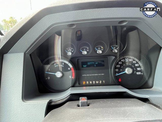 Photo of 2013 Oxford White Ford F-250