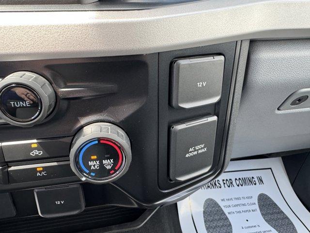 Photo of 2025 Oxford White Ford F-350