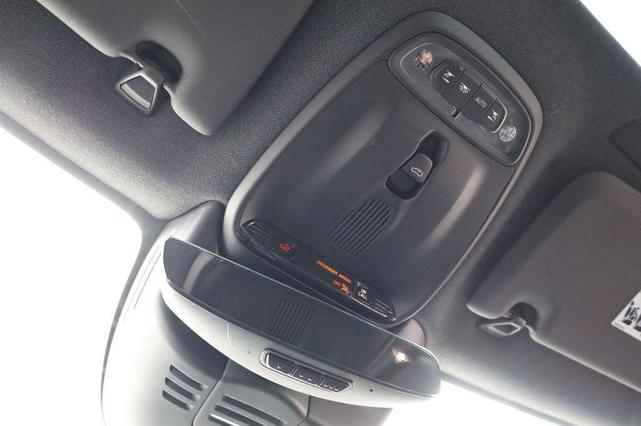 Photo of 2021 Bursting Blue Metallic Volvo XC40