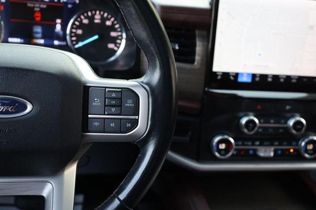 Photo of 2023 Agate Black Metallic Ford Expedition Max