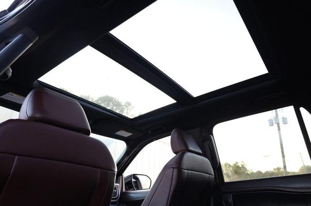 Photo of 2023 Agate Black Metallic Ford Expedition Max