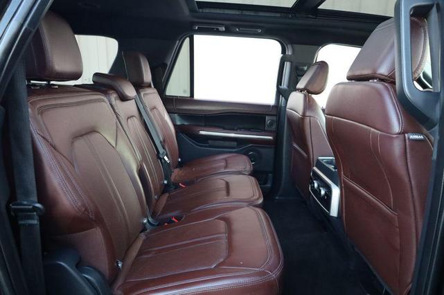 Photo of 2023 Agate Black Metallic Ford Expedition Max