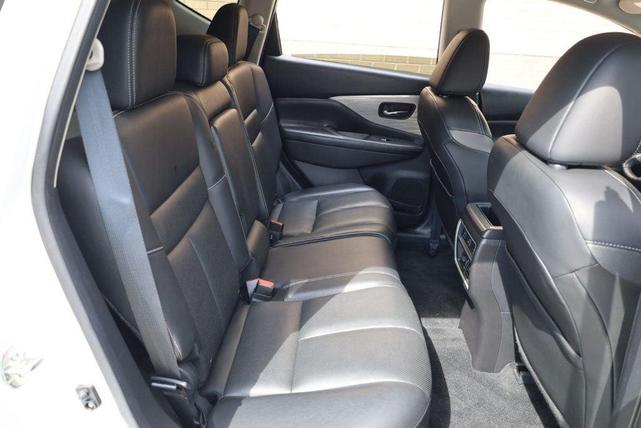 Photo of 2018 Pearl White Nissan Murano