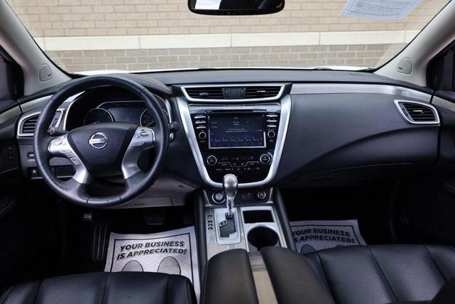 Photo of 2018 Pearl White Nissan Murano