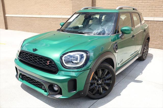 Photo of 2023 British Racing Green IV Metallic MINI Countryman