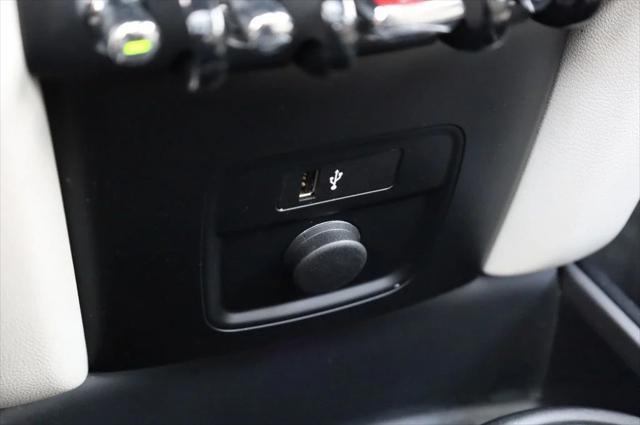 Photo of 2023 British Racing Green IV Metallic MINI Countryman