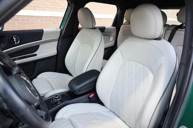 Photo of 2023 British Racing Green IV Metallic MINI Countryman