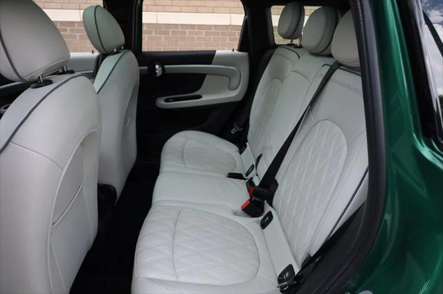Photo of 2023 British Racing Green IV Metallic MINI Countryman