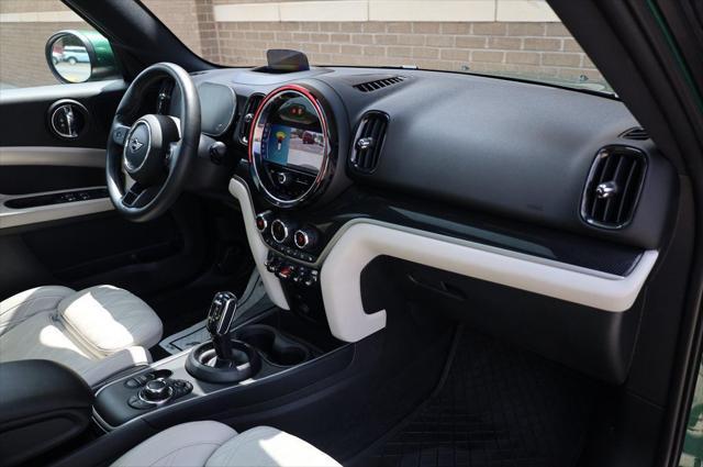 Photo of 2023 British Racing Green IV Metallic MINI Countryman