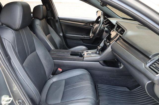 Photo of 2018 Polished Metal Metallic Honda Civic